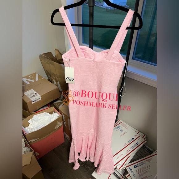 BLOGGERS FAV ZARA PINK TEXTURED WEAVE RUFFLED DRESS - Picture 3 of 7